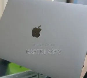 Photo - New Laptop Apple MacBook 8GB Apple M2 SSD 256GB