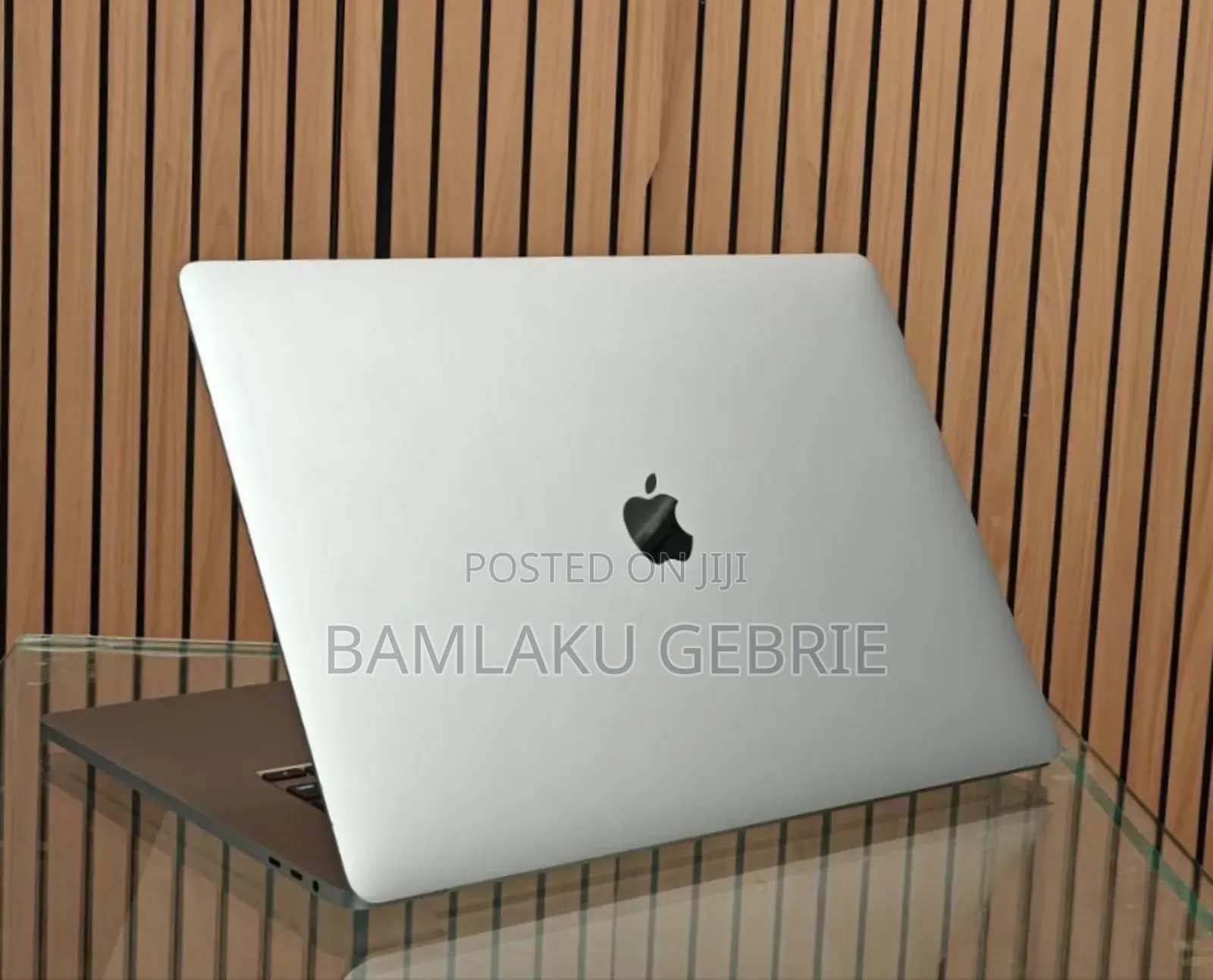 New Laptop Apple MacBook Pro 2019 16GB Intel Core I7 SSD 512GB