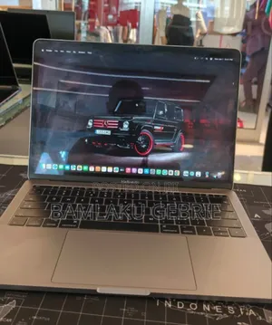 New Laptop Apple MacBook Pro 2017 8GB Intel Core I5 SSD 128GB