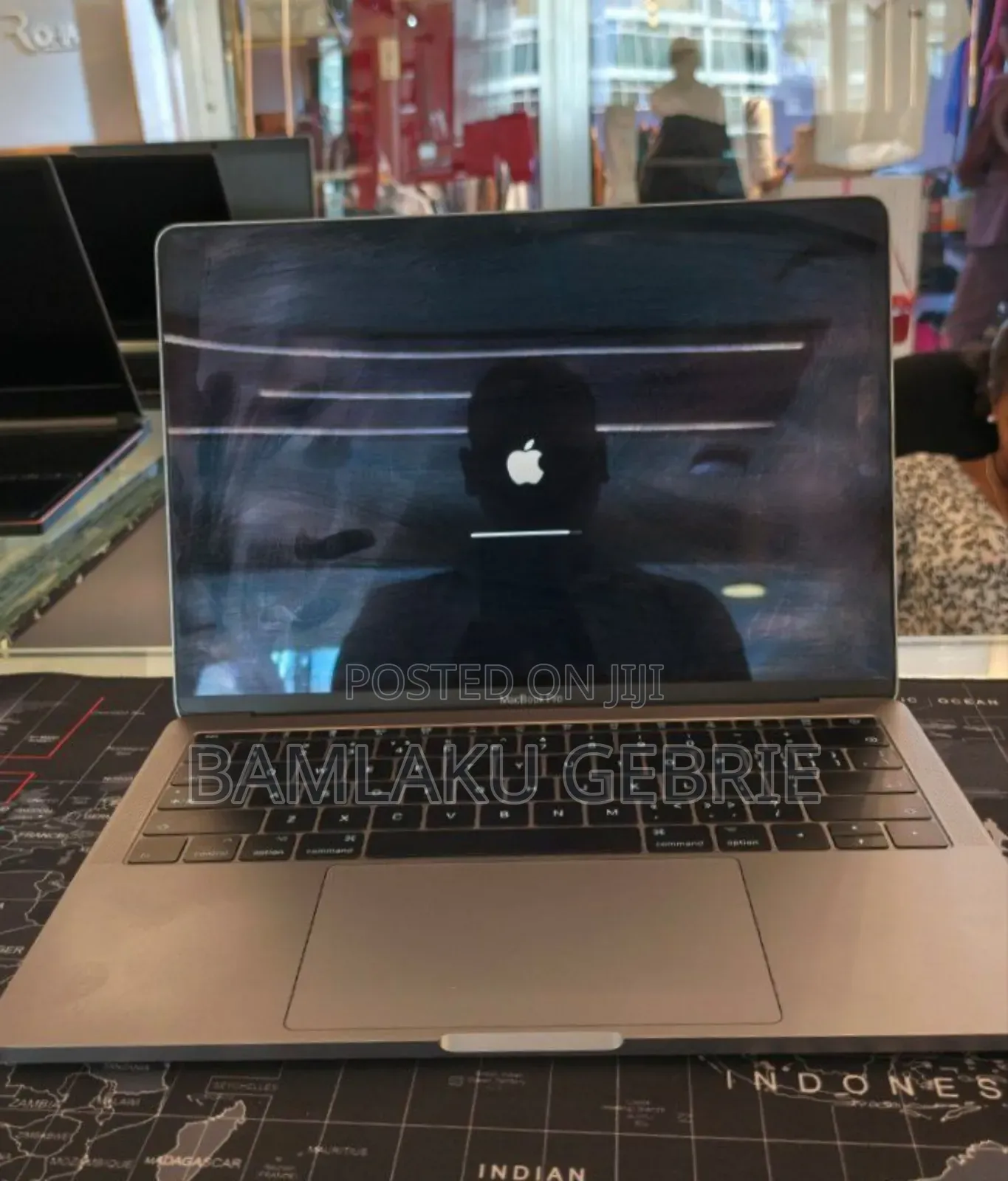 New Laptop Apple MacBook Pro 2017 8GB Intel Core I5 SSD 128GB