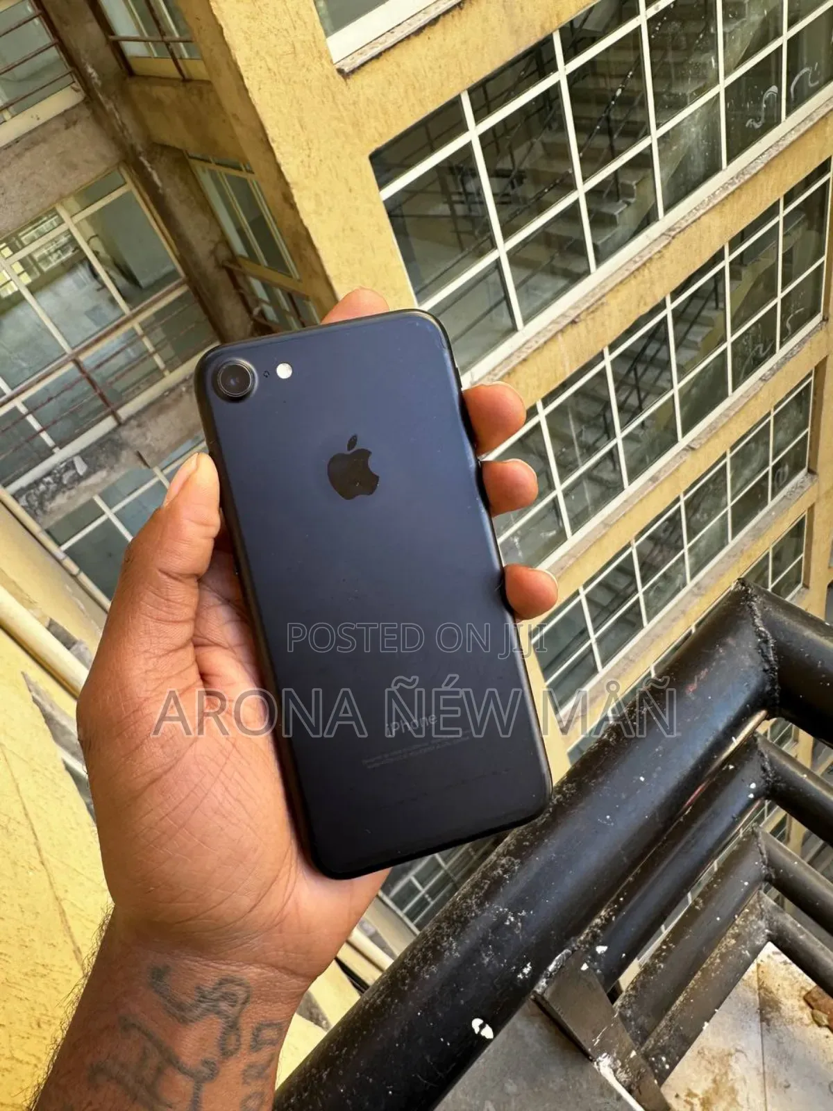 New Apple iPhone 7 32 GB Black