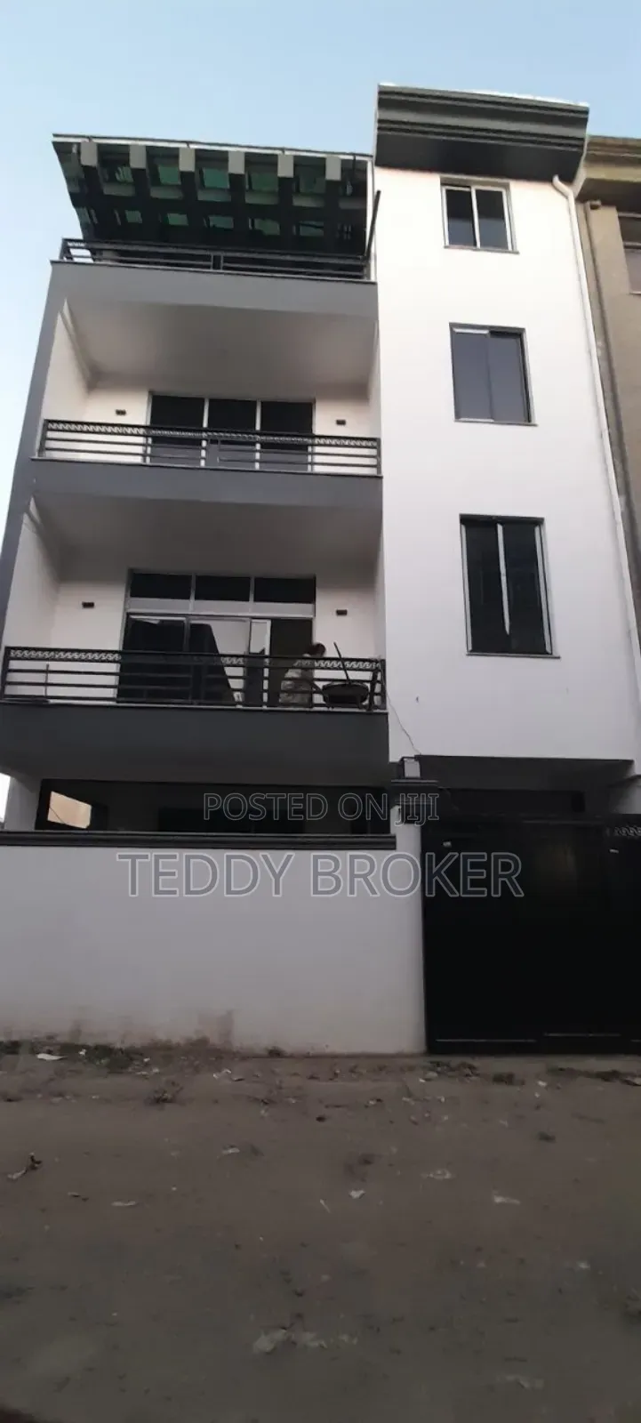 8bdrm House in Haile Garment, Nifas Silk-Lafto for sale