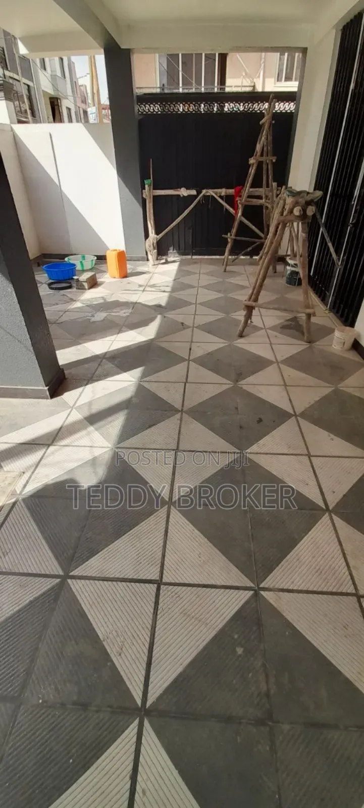 8bdrm House in Haile Garment, Nifas Silk-Lafto for sale