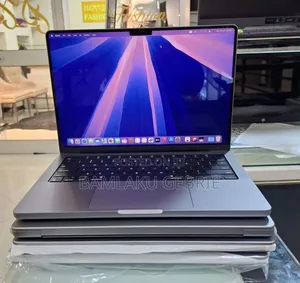 New Laptop Apple MacBook Pro M1 32GB Apple M1 Pro SSD 512GB