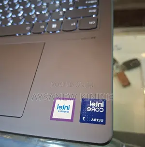 New Laptop Lenovo Yoga 7i 16GB Intel Core Ultra 7 SSD 1T