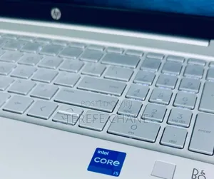 Photo - New Laptop Apple MacBook Pro 2019 8GB Intel Core I5 SSD 128GB