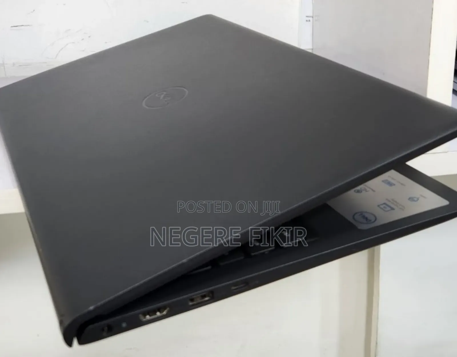 New Laptop Dell Inspiron 15 8GB AMD Ryzen 5 SSD 512GB