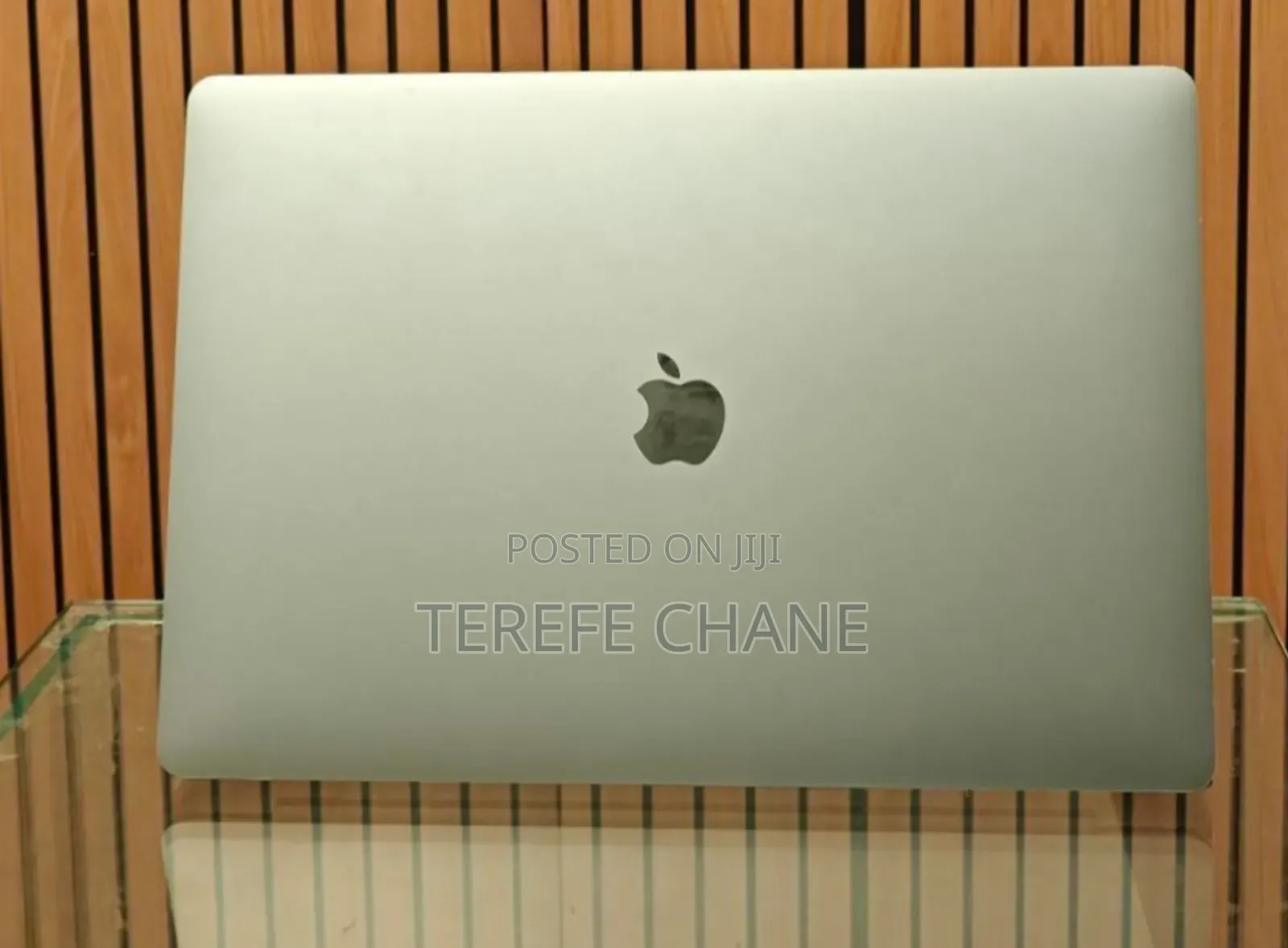 New Laptop Apple MacBook Pro 2019 16GB Intel Core I7 SSD 512GB