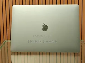 New Laptop Apple MacBook Pro 2019 16GB Intel Core I7 SSD 512GB