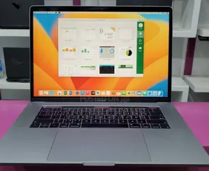 New Laptop Apple MacBook Pro 2018 16GB Intel Core I7 SSD 512GB