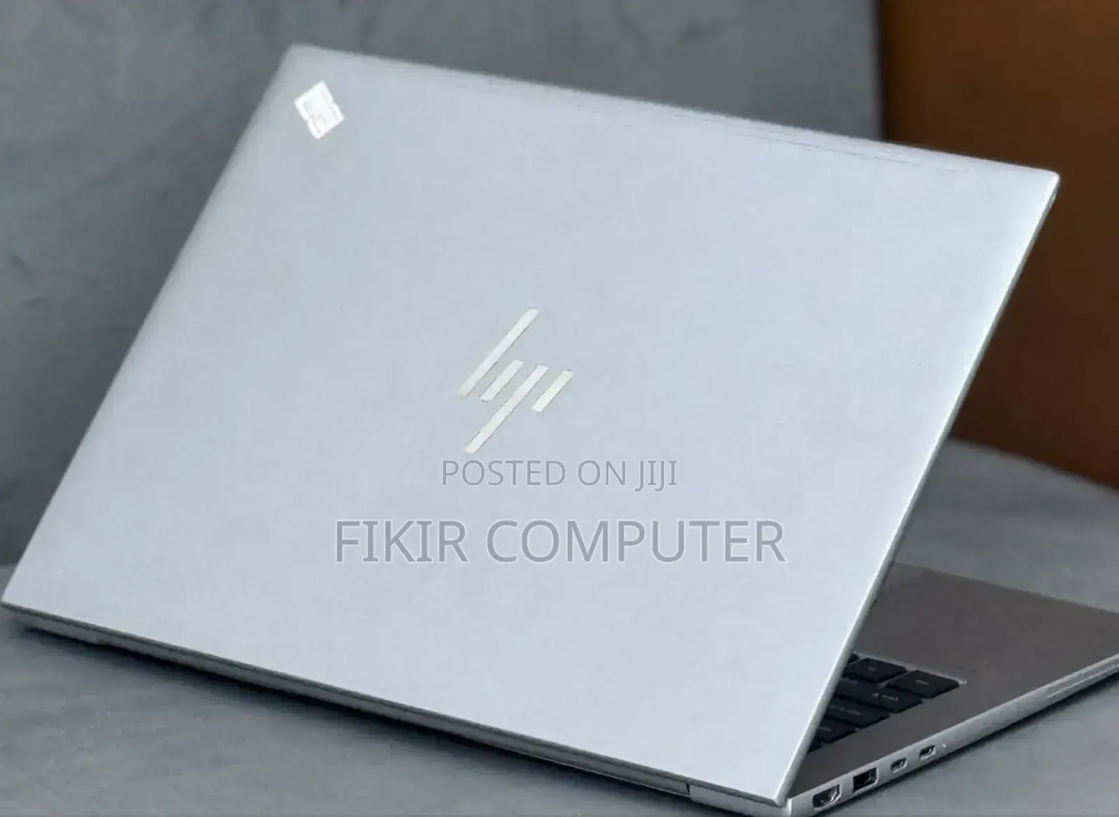 New Laptop HP ZBook Firefly 14 G7 32GB Intel Core I7 SSD 512GB