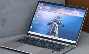 New Laptop HP ZBook Firefly 14 G7 32GB Intel Core I7 SSD 512GB
