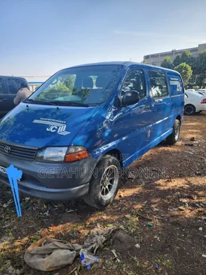 Toyota HiAce 2005 Blue