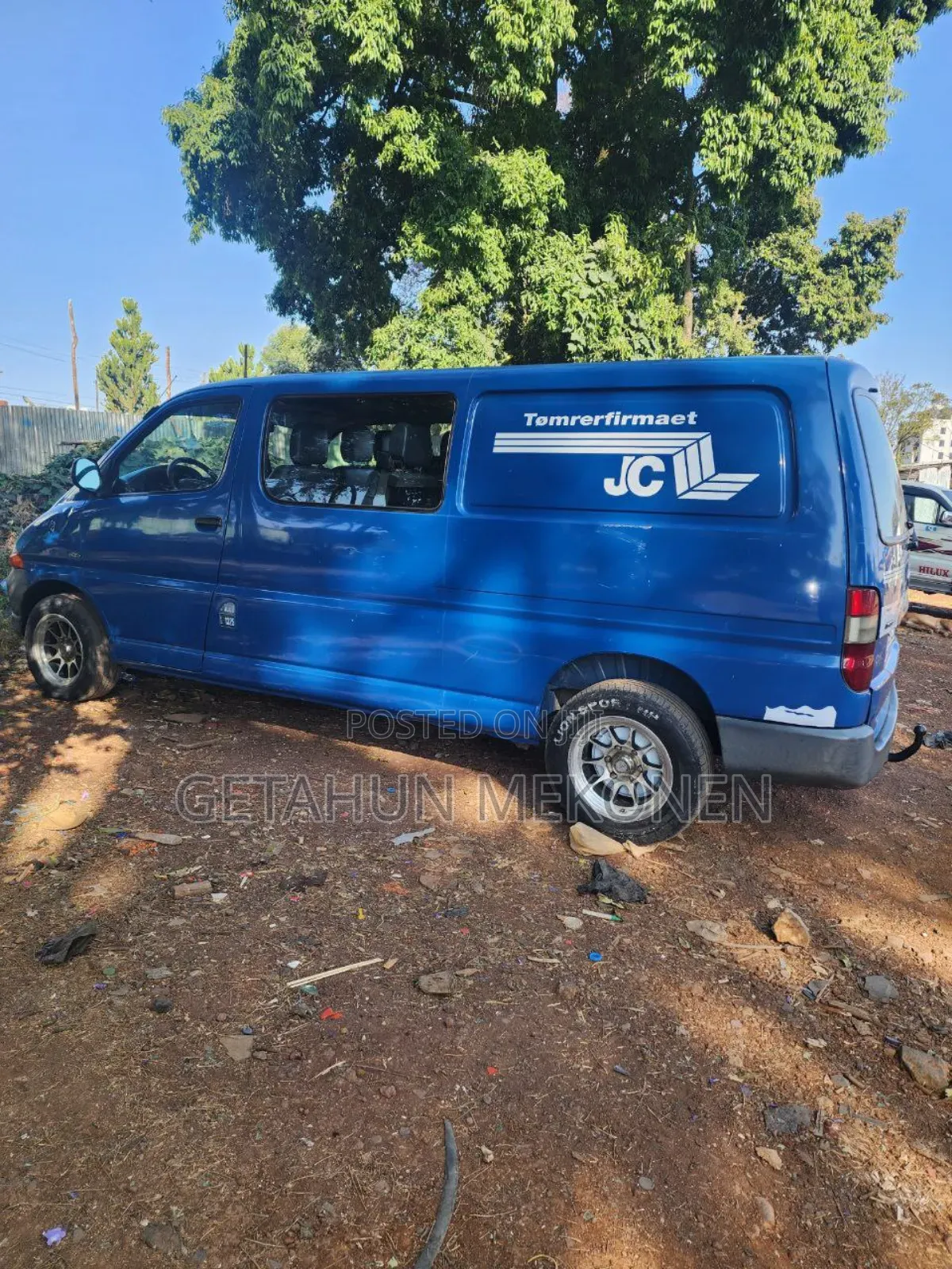 Toyota HiAce 2005 Blue