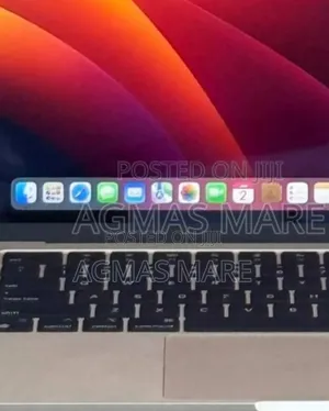 Photo - New Laptop Apple MacBook Air 2022 M2 8GB Apple M2 SSD 256GB