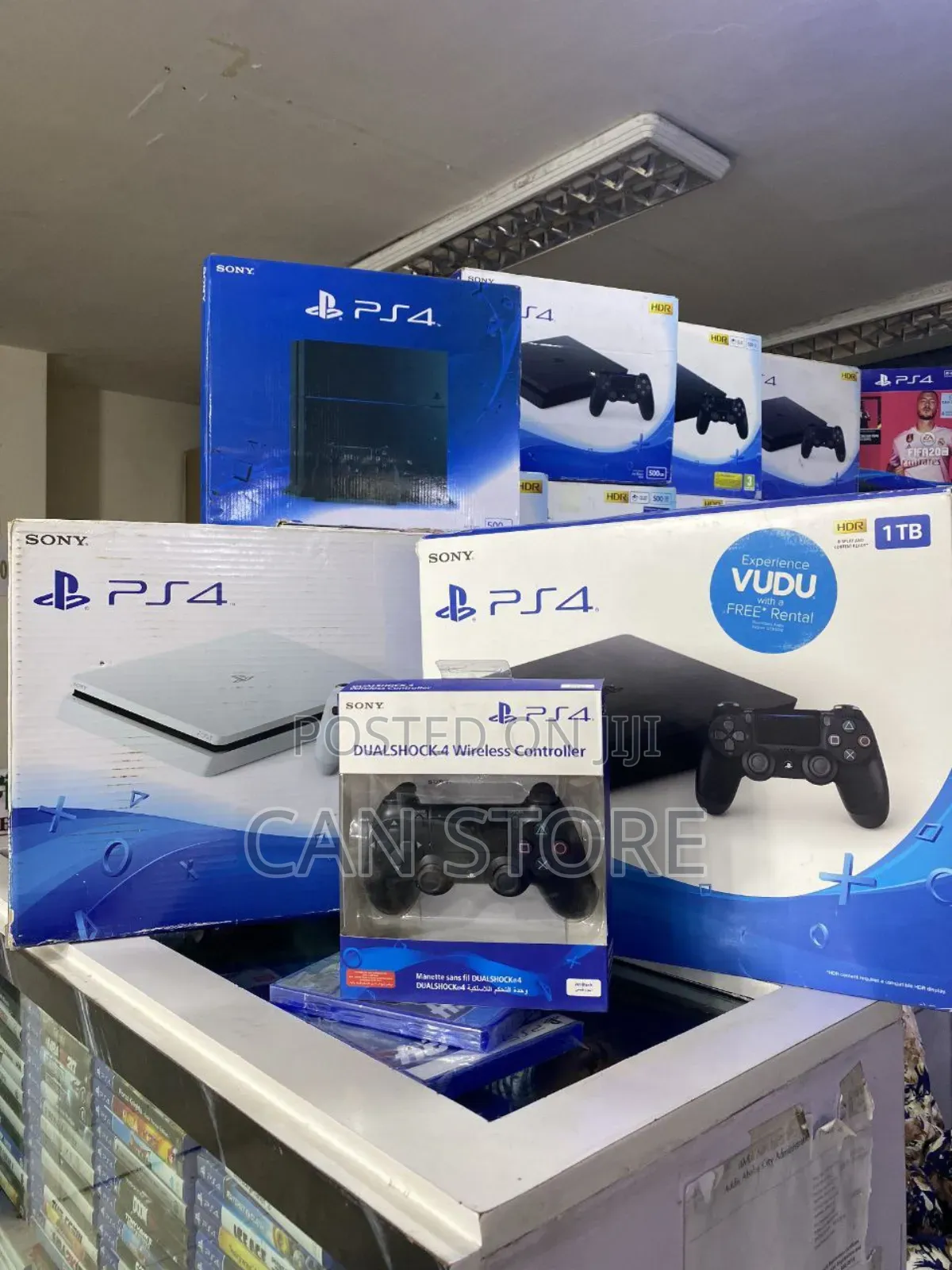 Playstation 4 Packed ለሽያጭ የቀረቡ