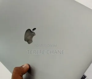 New Laptop Apple MacBook Pro 2017 16GB Intel Core I7 SSD 512GB