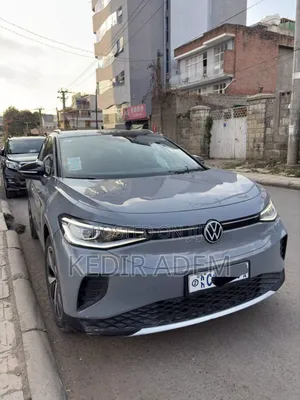 Volkswagen ID.4 2022 Maroon