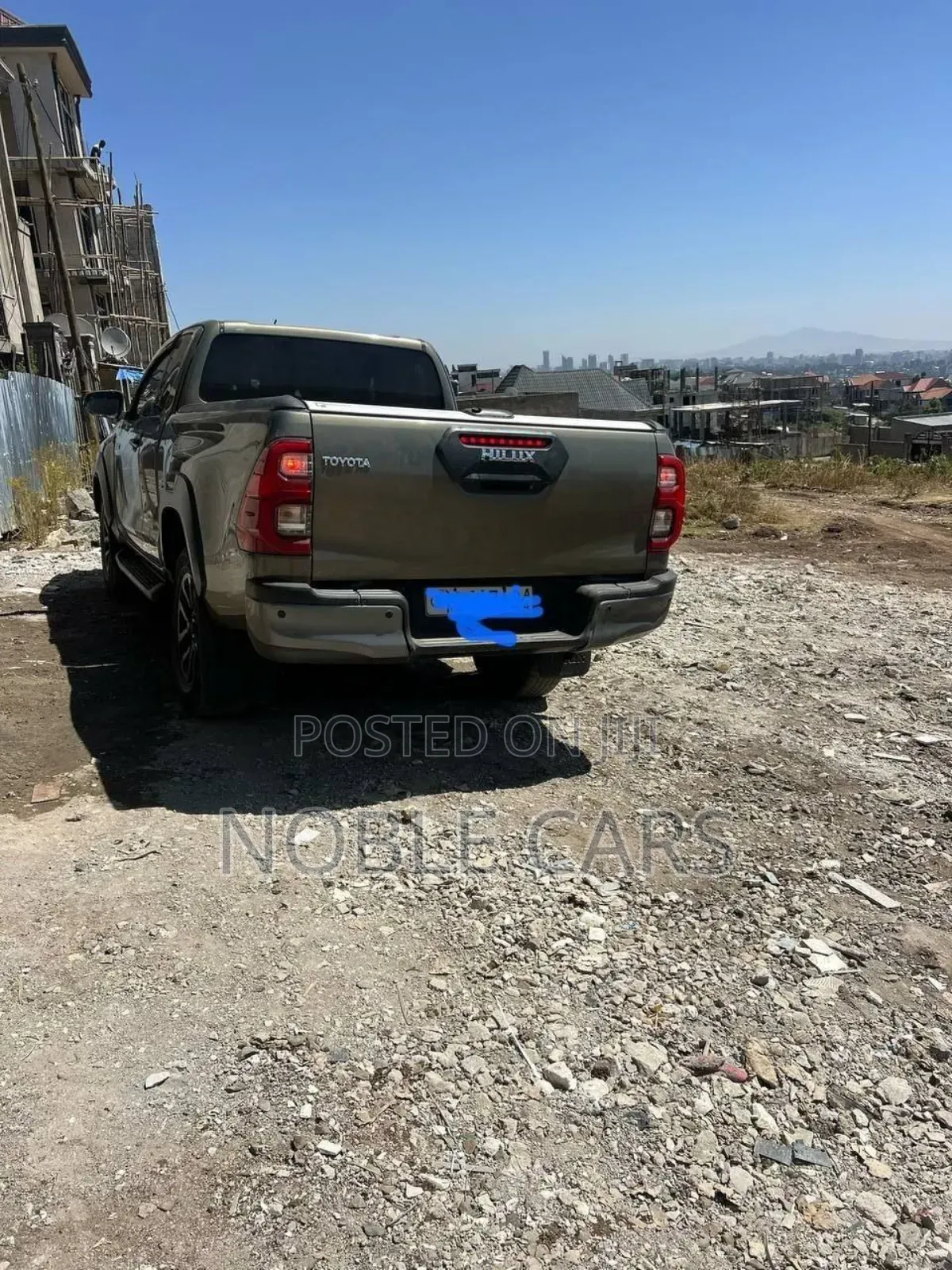 Toyota Hilux 2021 Gold