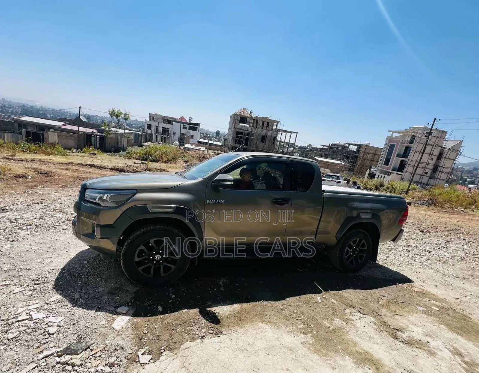 Toyota Hilux 2021 Gold