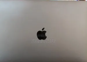 New Laptop Apple MacBook Pro 2017 8GB Intel Core I5 SSD 128GB