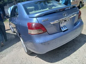 Toyota Belta 2010 Blue