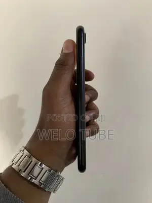 Apple iPhone XR 64 GB Black