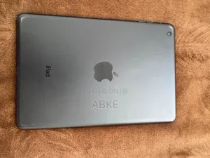 Photo - Apple iPad 4 Wi-Fi 16 GB Black