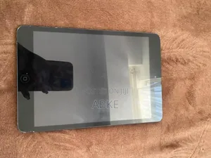 Apple iPad 4 Wi-Fi 16 GB Black