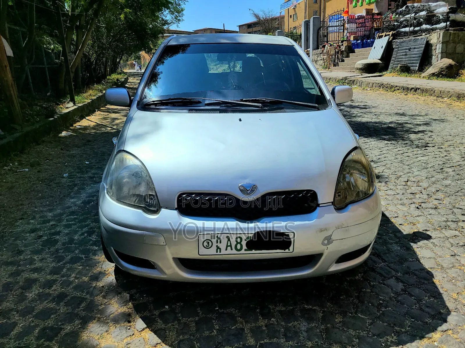 Toyota Vitz 2004 Silver