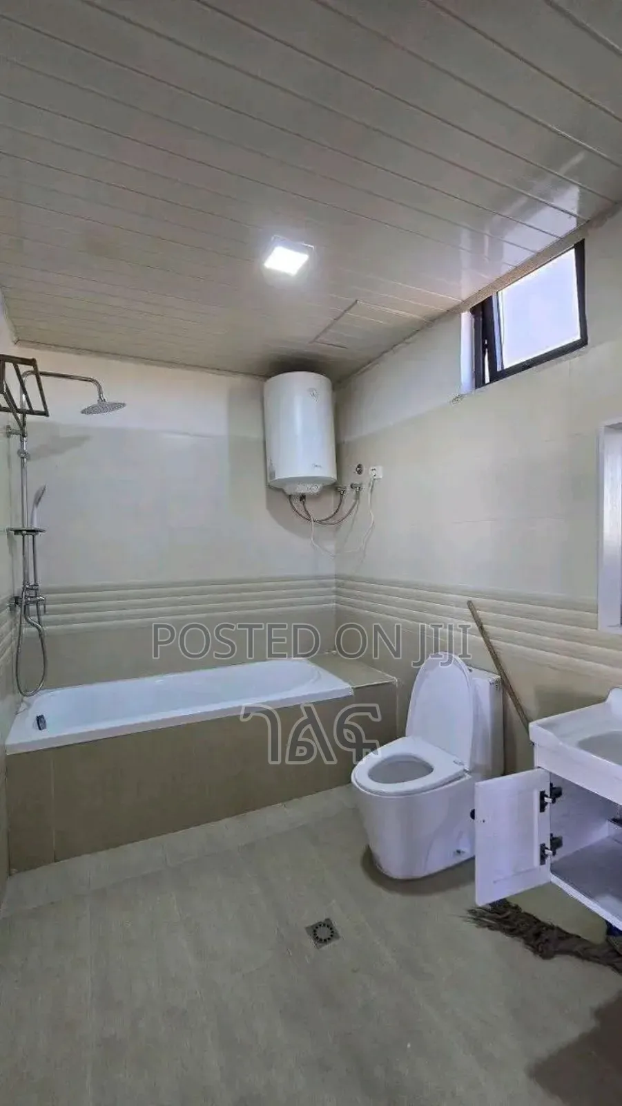 4bdrm Apartment in ፊጋ ኖህ Figa Noah, Bole for sale