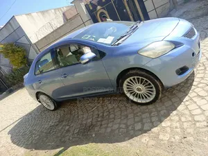 Toyota Belta 2010 Blue