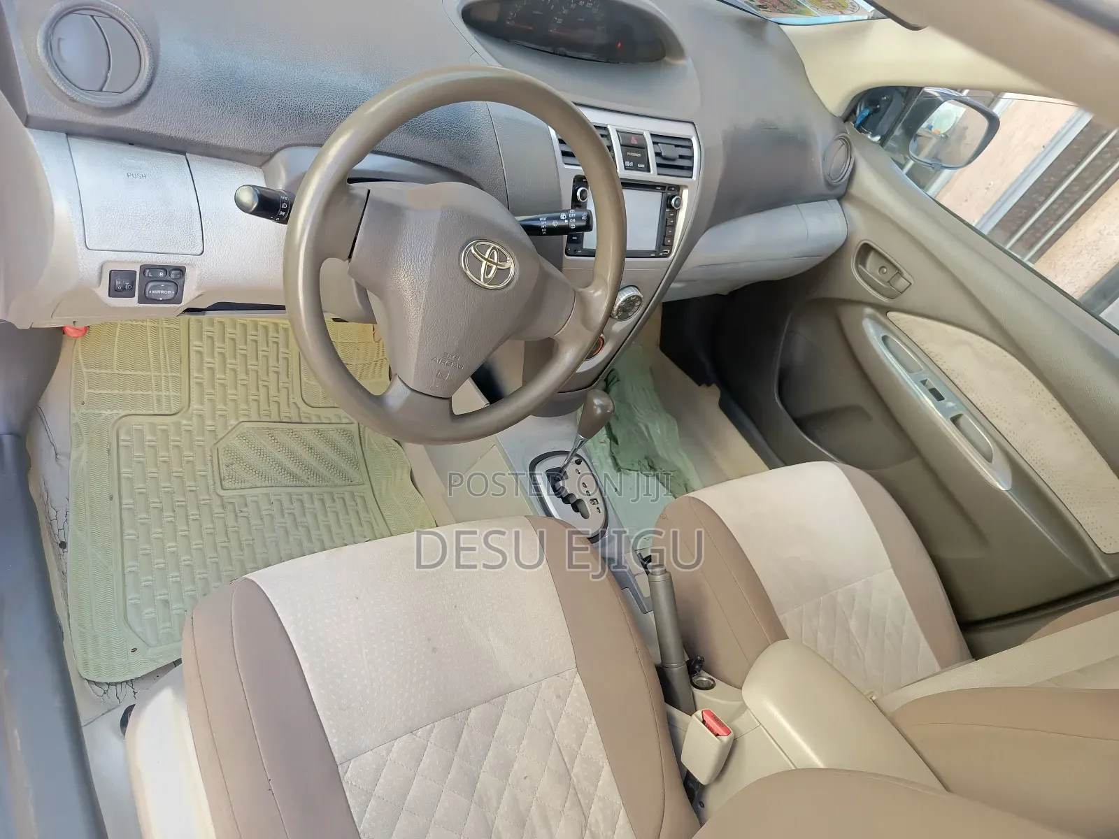 Toyota Belta 2010 Blue