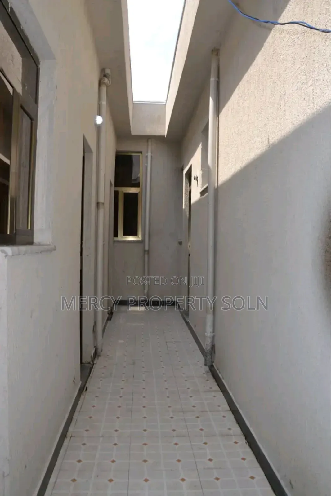 Furnished 5bdrm Villa in Bole for rent