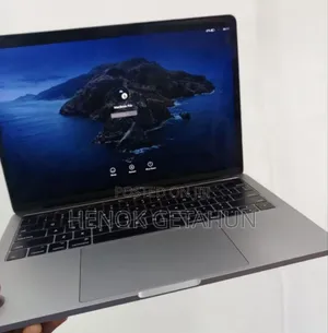 Photo - New Laptop Apple MacBook Pro 2017 8GB Intel Core I5 SSD 128GB