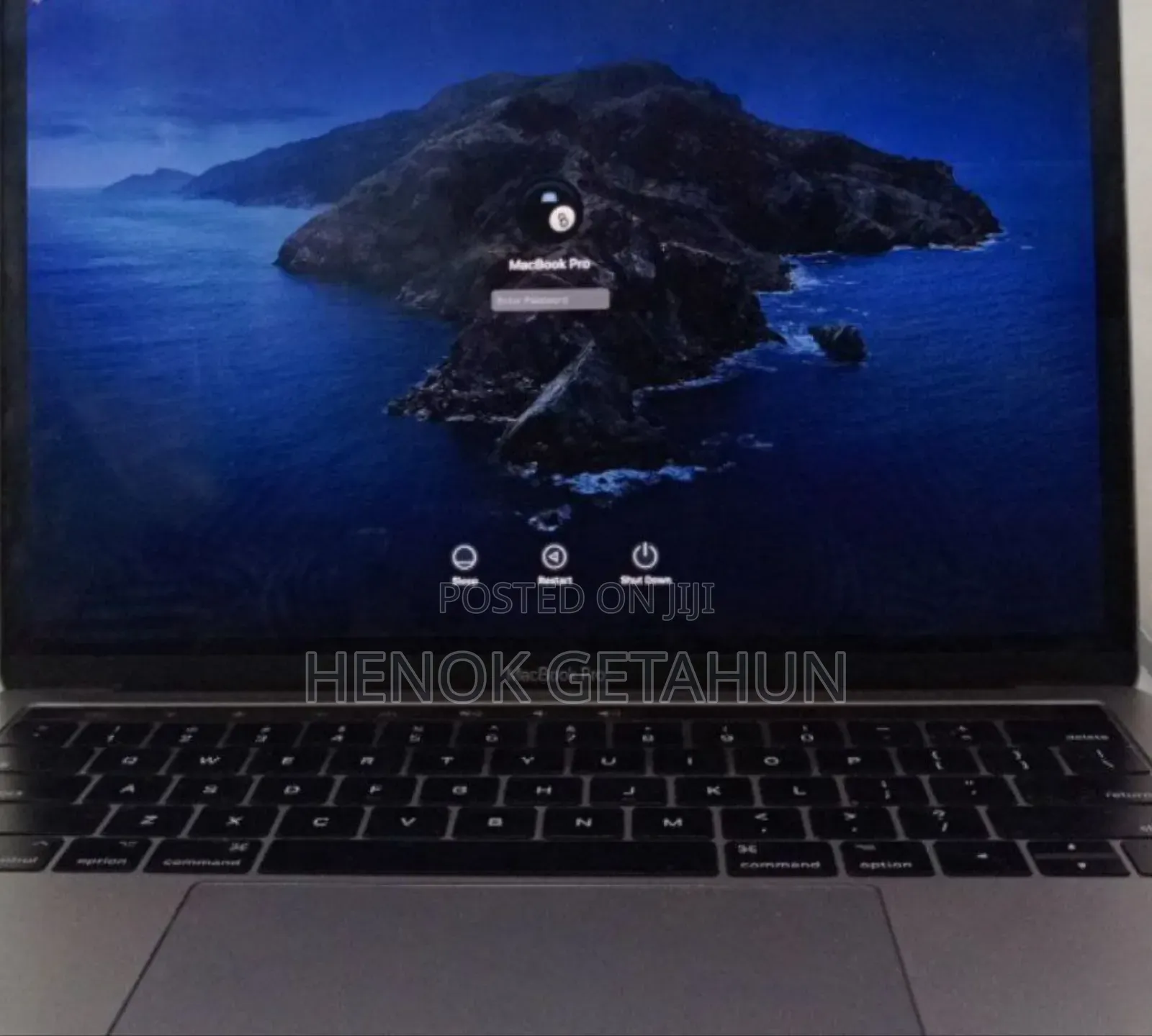 New Laptop Apple MacBook Pro 2017 8GB Intel Core I5 SSD 128GB