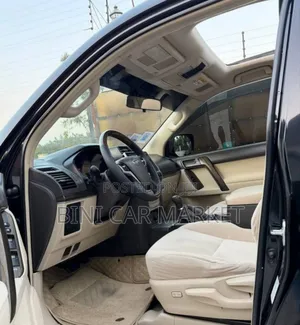 Toyota Land Cruiser Prado 2018 Black