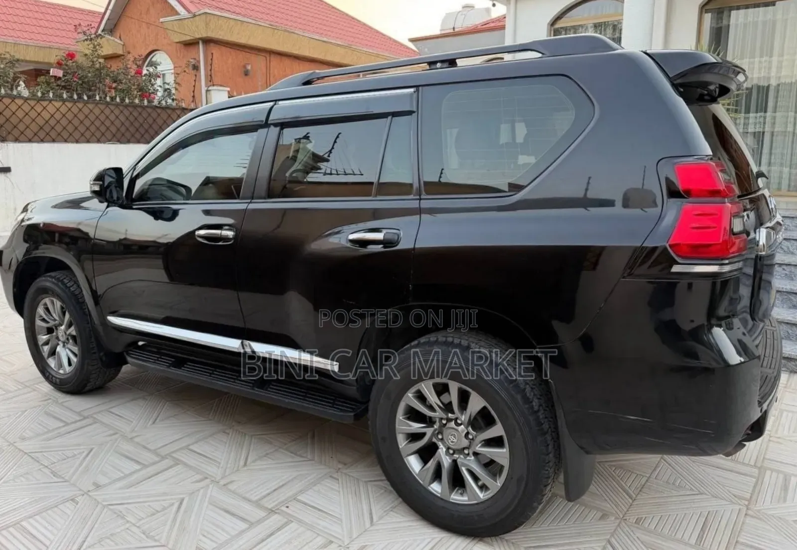 Toyota Land Cruiser Prado 2018 Black