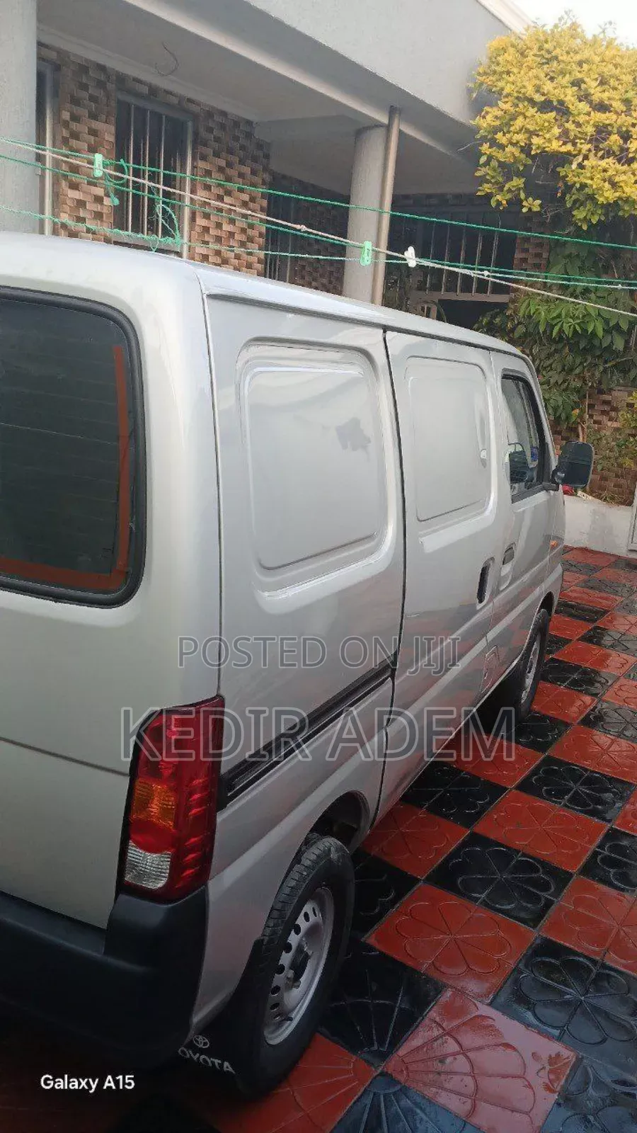 Suzuki Eeco 2024 Silver