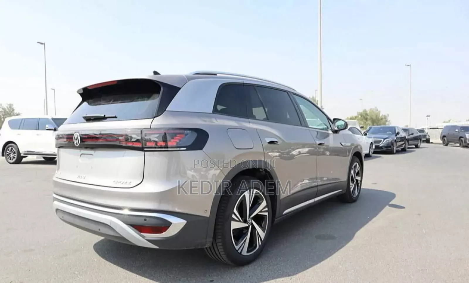 New Volkswagen ID.6 2024 Gold