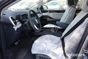 New Volkswagen ID.6 2024 Gold