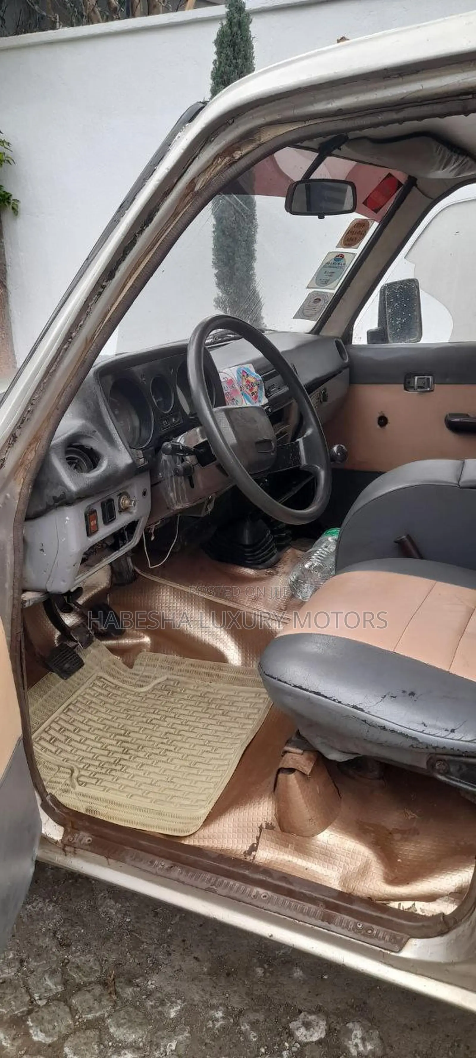 Toyota Land Cruiser 1989 Gray