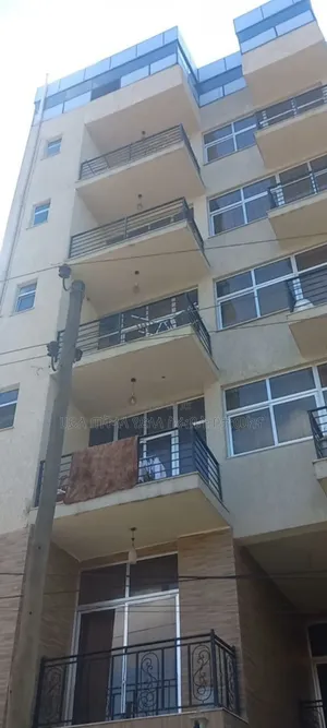 Furnished 16bdrm House in ለቡ አካባቢ, Nifas Silk-Lafto for sale