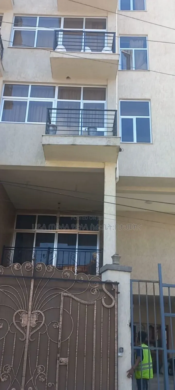 Furnished 16bdrm House in ለቡ አካባቢ, Nifas Silk-Lafto for sale