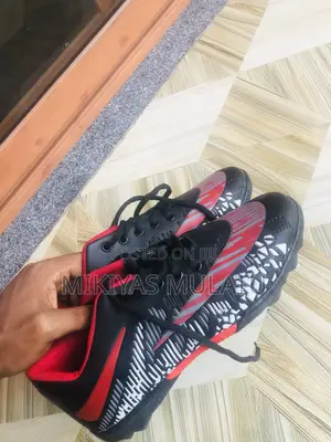 Football/Futsal Shoe