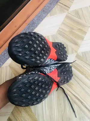 Football/Futsal Shoe