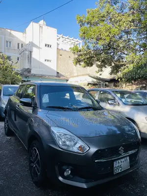 Suzuki Swift 2022 Brown