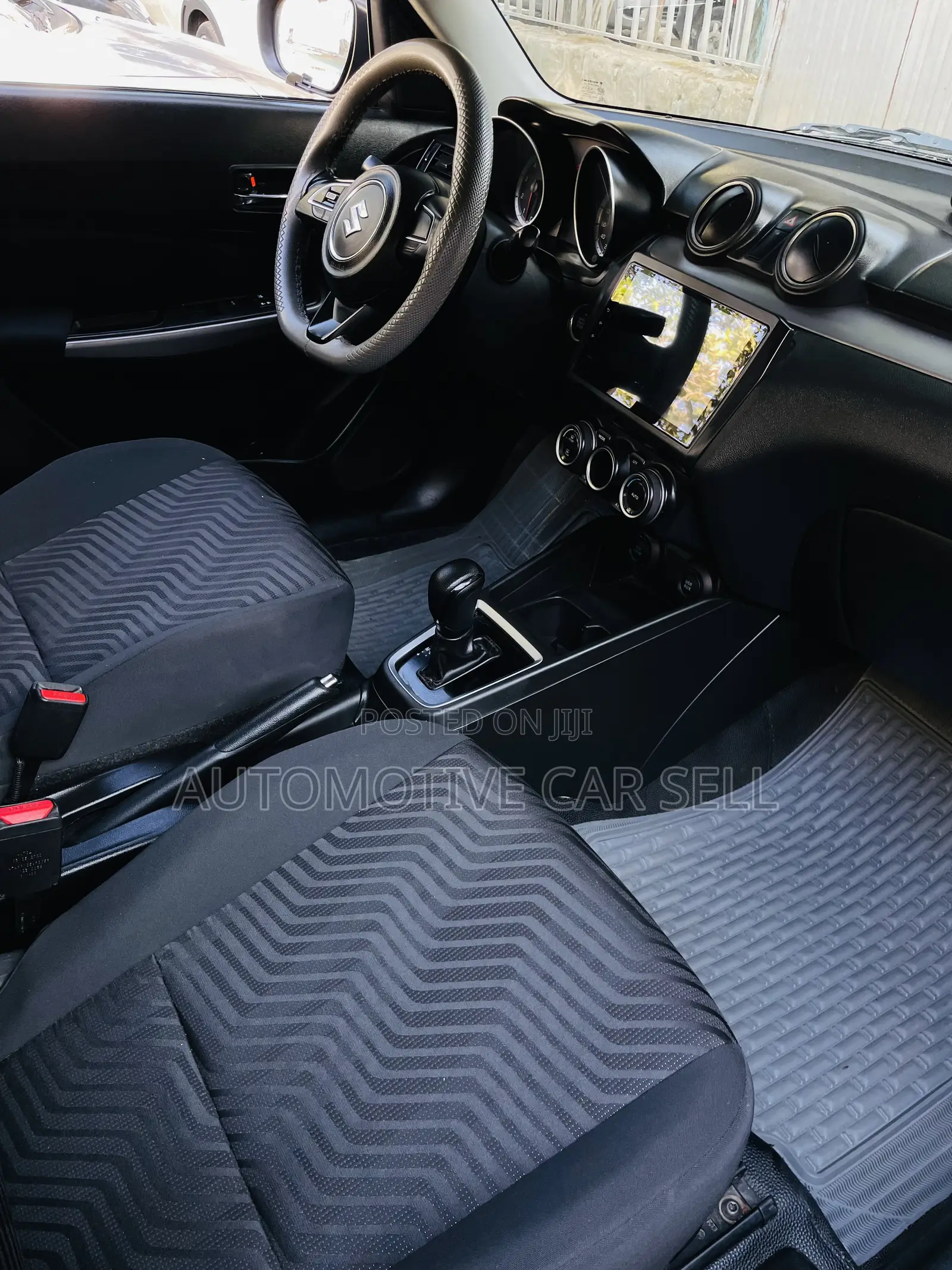 Suzuki Swift 2022 Brown