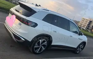 Volkswagen ID.6 2023 White