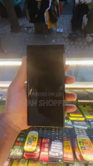 Photo - Samsung Galaxy S22 Ultra 512 GB Black